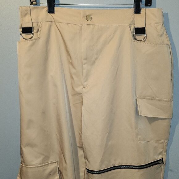 Rue 21  - Picture 2 of 7